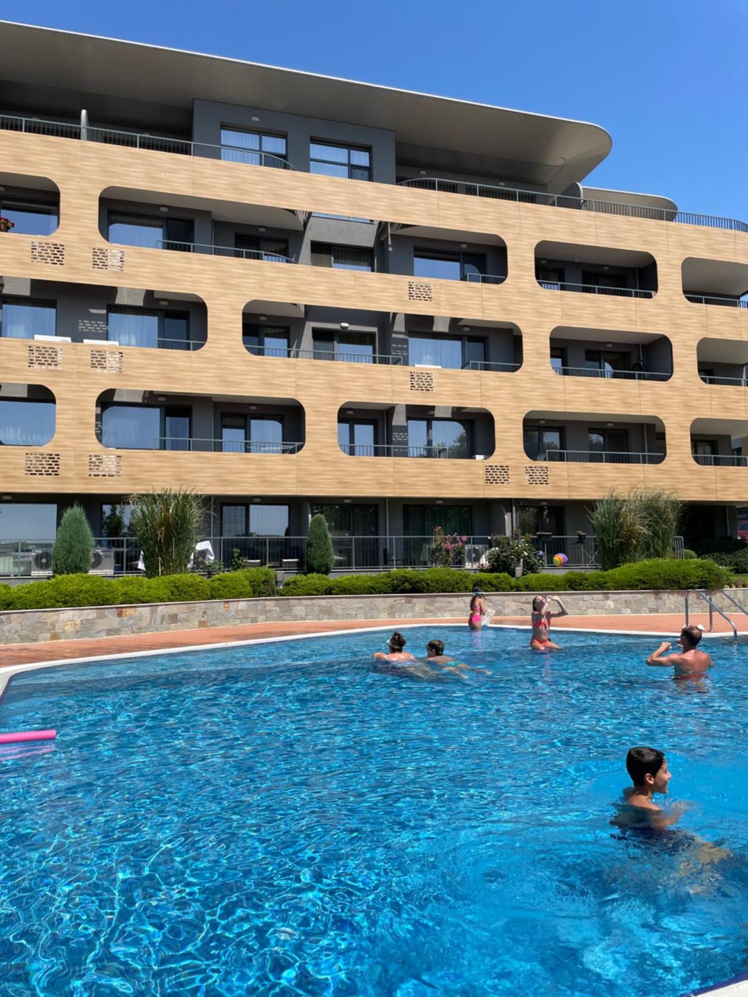 Freddo Apartment - Coral Residence Complex With Parking & Pool Varna Exteriör bild